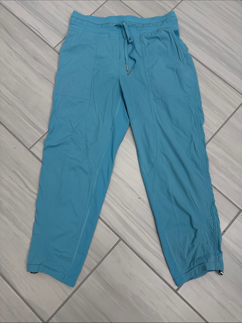 lululemon dance studio mid rise cropped pant